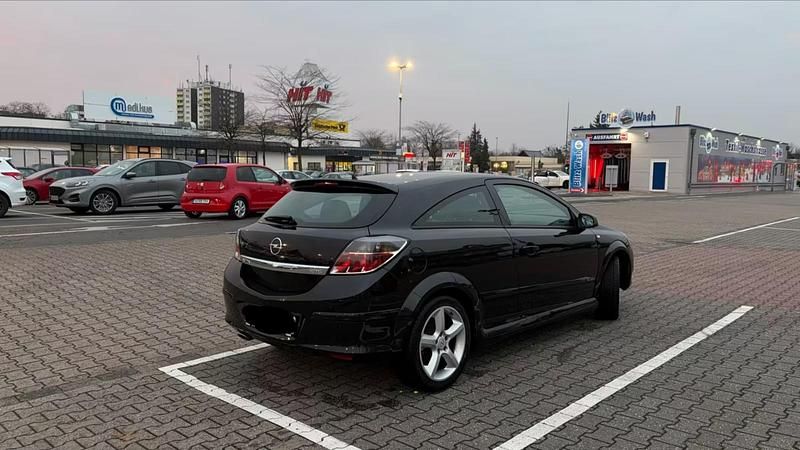 Gebraucht Opel Astra 125 PS (91 kW) 2005 Schwarz Kleinwagen