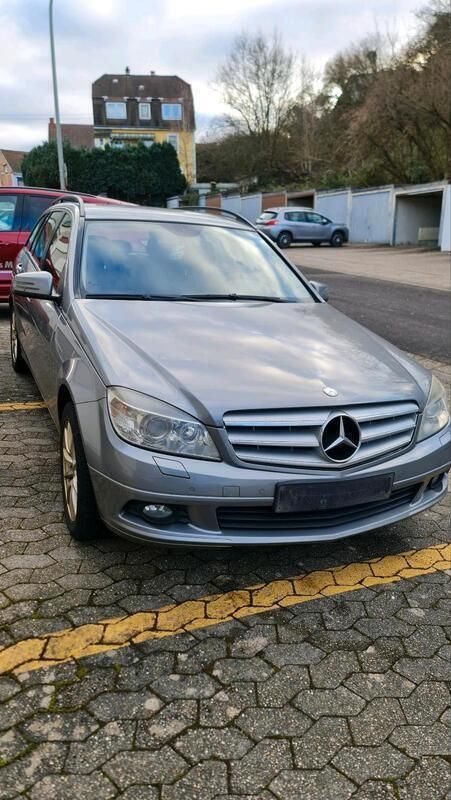 Grau Gebraucht 2025 Mercedes C200 Kombi | 3.700 € - Bild 1/4