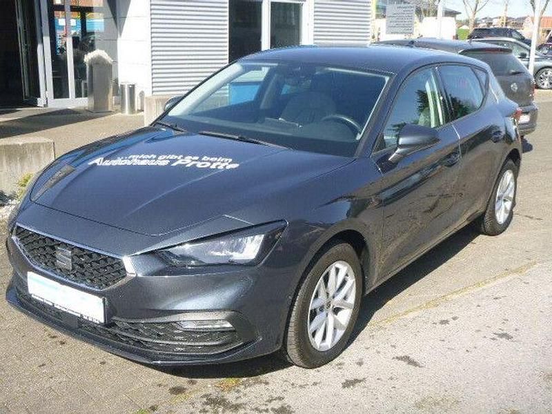 Gebraucht Seat Leon Style 131 PS (96 kW) 2024 "magnetic tech" Limousine