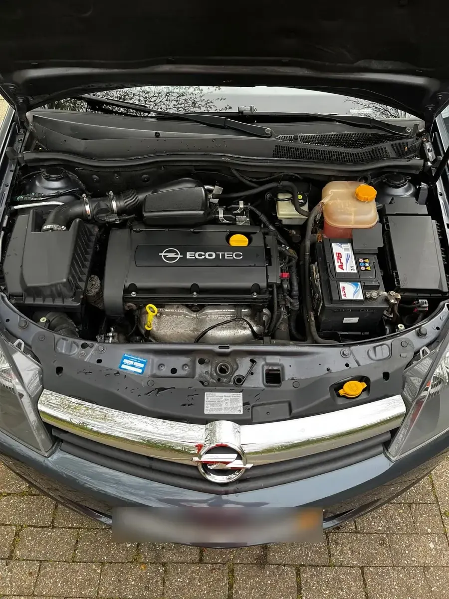 Gebraucht Opel Astra GTC 105 PS (77 kW) 2006 Blau Coupé