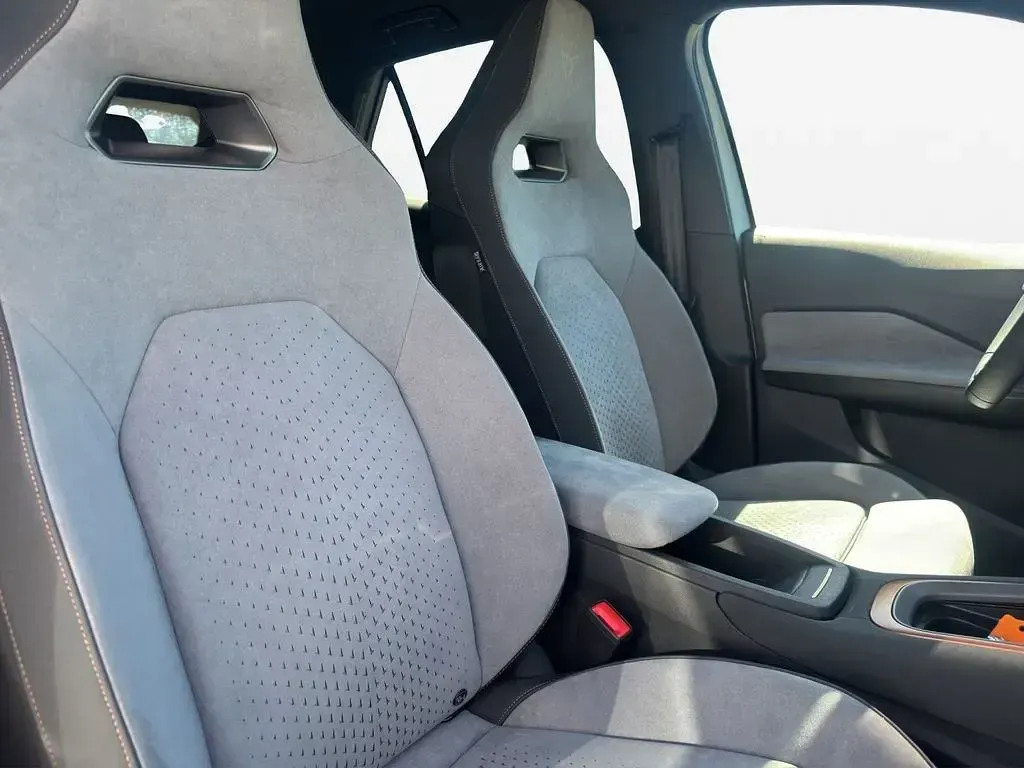 Gebraucht Cupra Born 169 kW (231 PS) 2025 Silber Kleinwagen