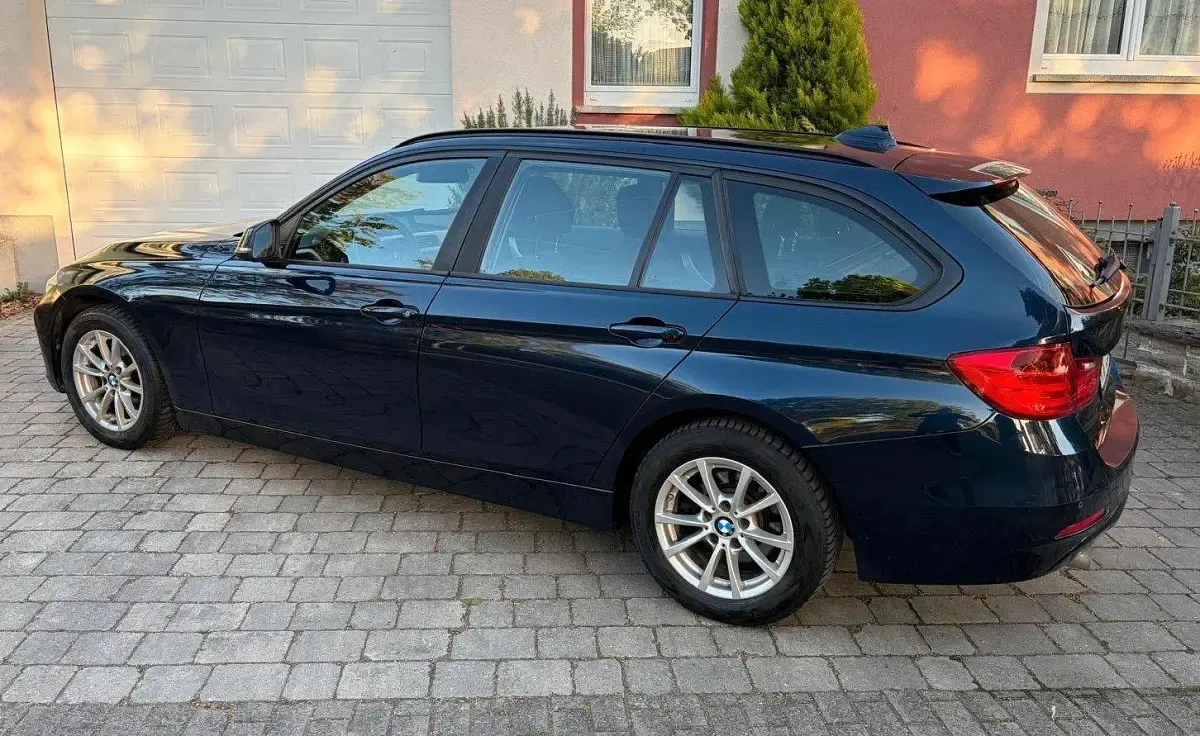 Gebraucht BMW 320 184 PS (135 kW) 2014 Blau Kombi