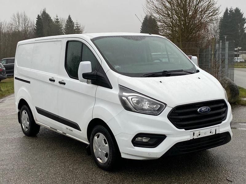 Gebraucht Ford Transit Custom 131 PS (96 kW) 2018 Weiß Van / Kleinbus