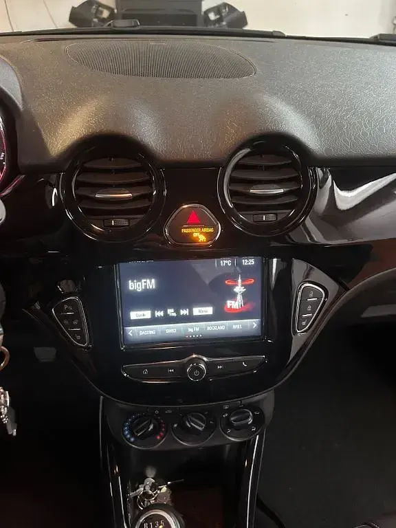 Gebraucht Opel Adam Glam 87 PS (63 kW) 2018 Weiß Kleinwagen
