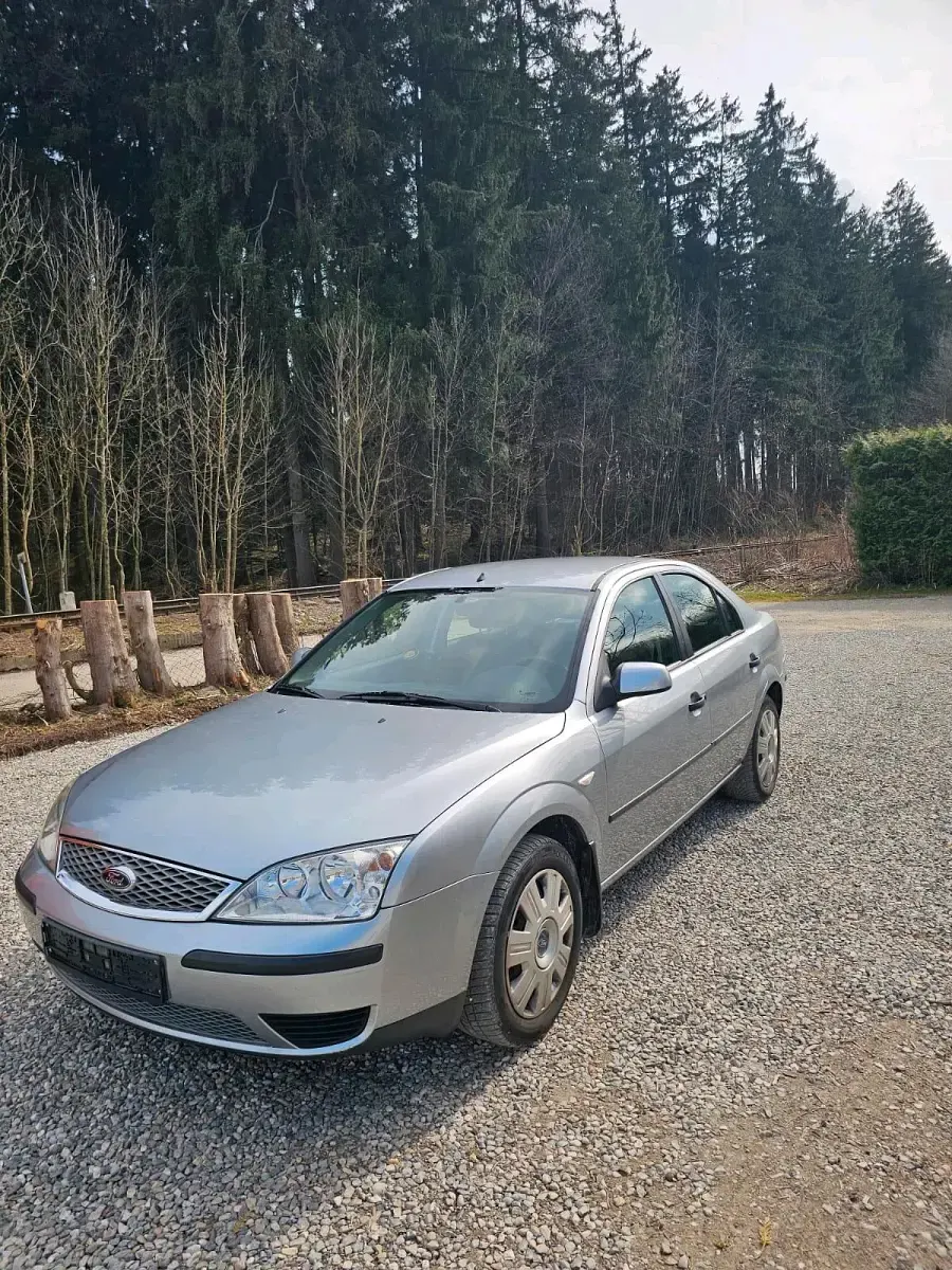Gebraucht Ford Mondeo 110 PS (80 kW) 2005 Grau Kombi