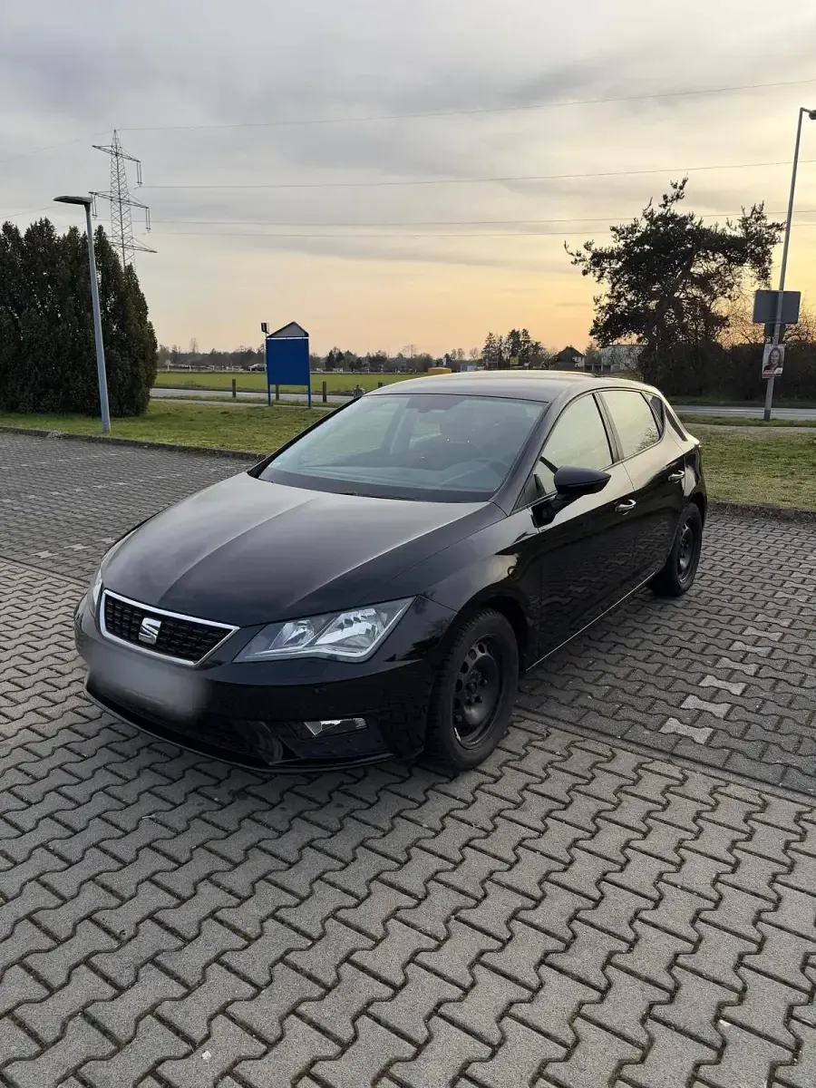 Second-hand Seat Leon Style 110 CP (80 kW) 2018 Negru Hatchback