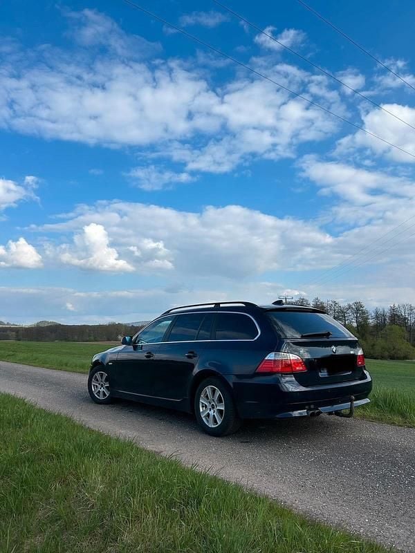 Second-hand BMW 523 190 CP (139 kW) 2007 Albastru Break