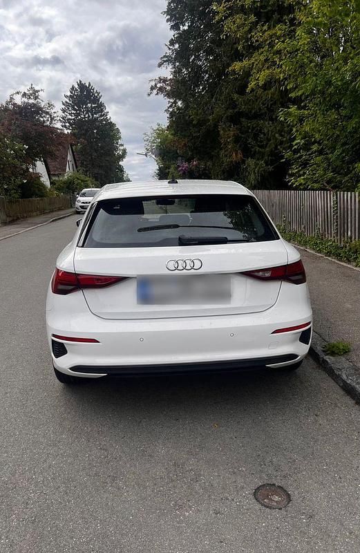 Gebraucht Audi A3 Advanced 116 PS (85 kW) 2021 Weiß Limousine