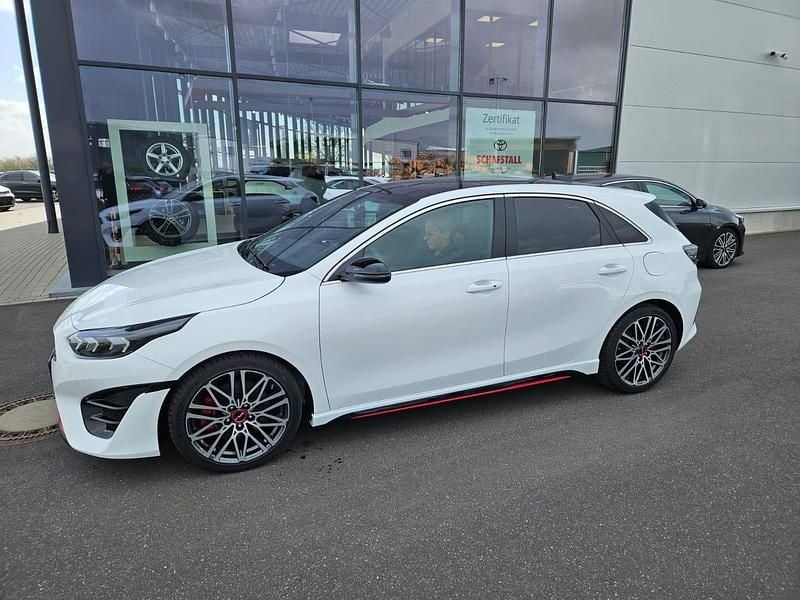 Gebraucht Kia Ceed GT 204 PS (150 kW) 2022 Andere farben Kleinwagen