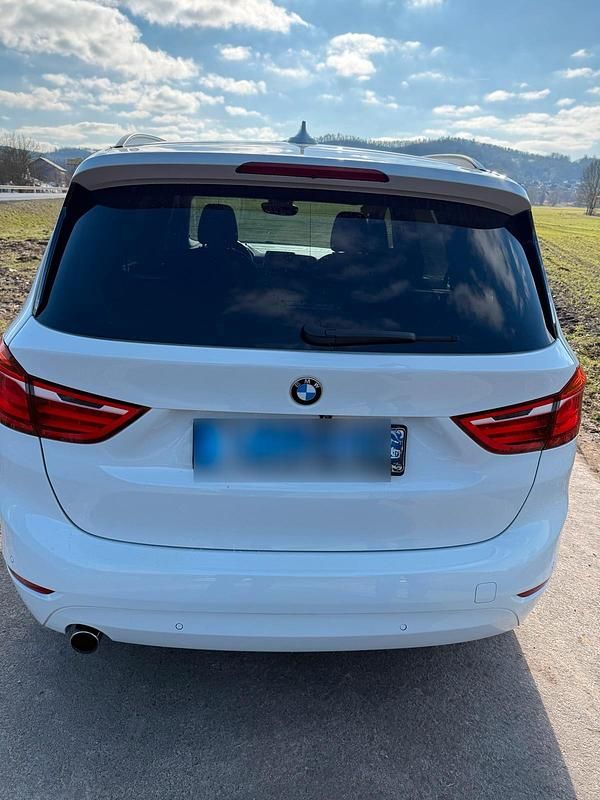 Gebraucht BMW 218 150 PS (110 kW) 2017 Weiß Limousine