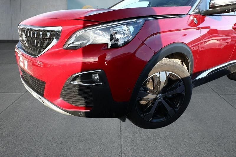 Gebraucht Peugeot 3008 131 PS (96 kW) 2019 Rot Van / Kleinbus
