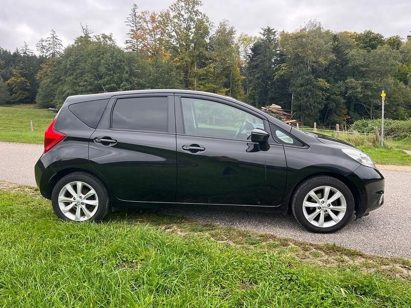 Gebraucht Nissan Note Acenta 98 PS (72 kW) 2017 Schwarz Kleinwagen