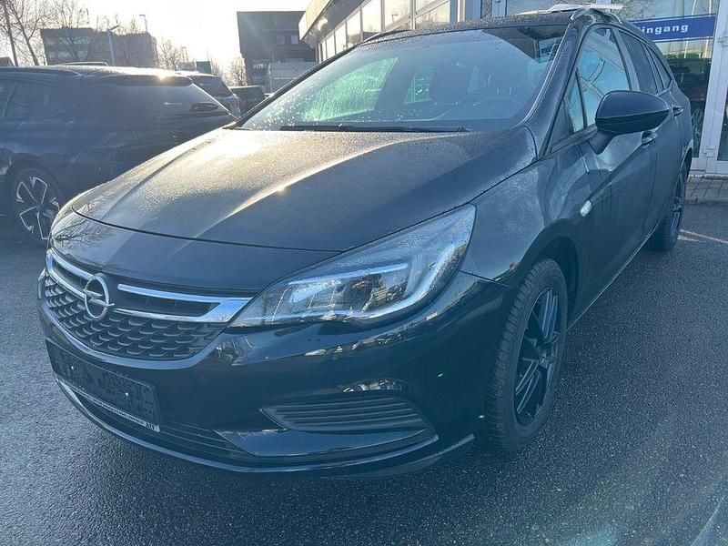 Schwarz Gebraucht 2016 Opel Astra Edition Kombi | 7.990 € (Fairer Preis) - Bild 1/4