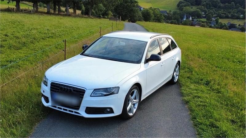 Weiß Gebraucht 2008 Audi A4 Attraction Kombi | 8.299 € (Teuer) - Bild 1/4