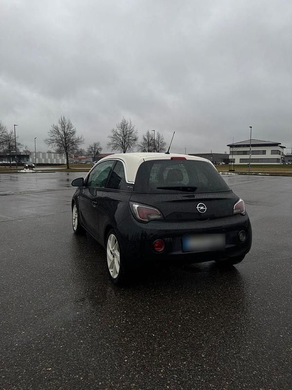 Usata Opel Adam 101 CV (74 kW) 2014 Nero Utilitaria