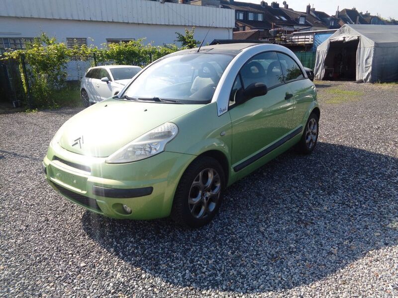 Grün Gebraucht 2004 Citroën C3 Pluriel Cabrio | 2.450 € (Teuer) - Bild 1/3