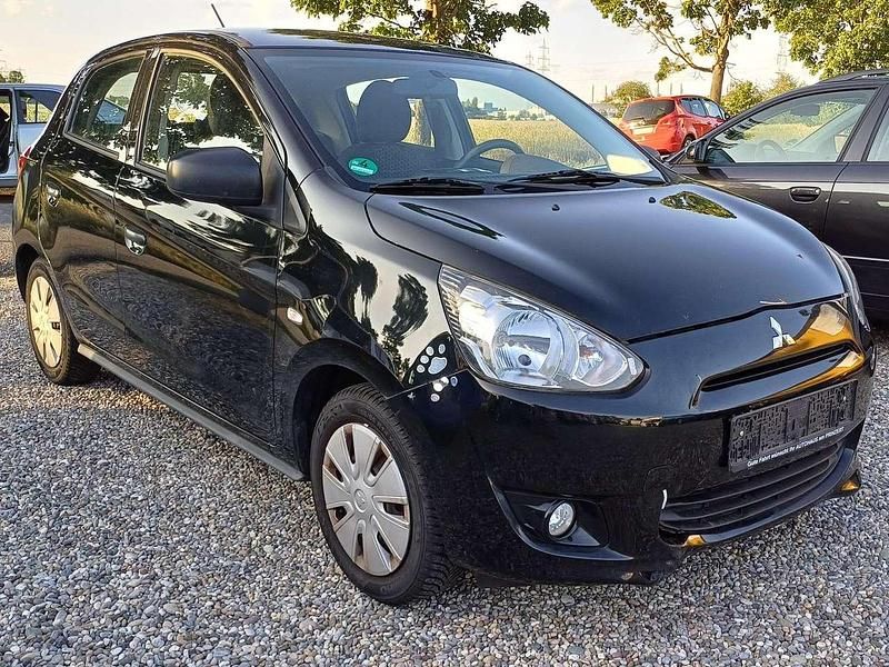 Magicschwarz (p) Gebraucht 2016 Mitsubishi Space Star Diamant Edition Kleinwagen | 4.200 € (Fairer Preis) - Bild 1/4