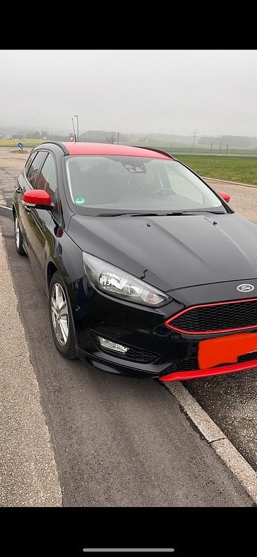 Gebraucht Ford Focus ST-Line 150 PS (110 kW) 2015 Schwarz Kombi