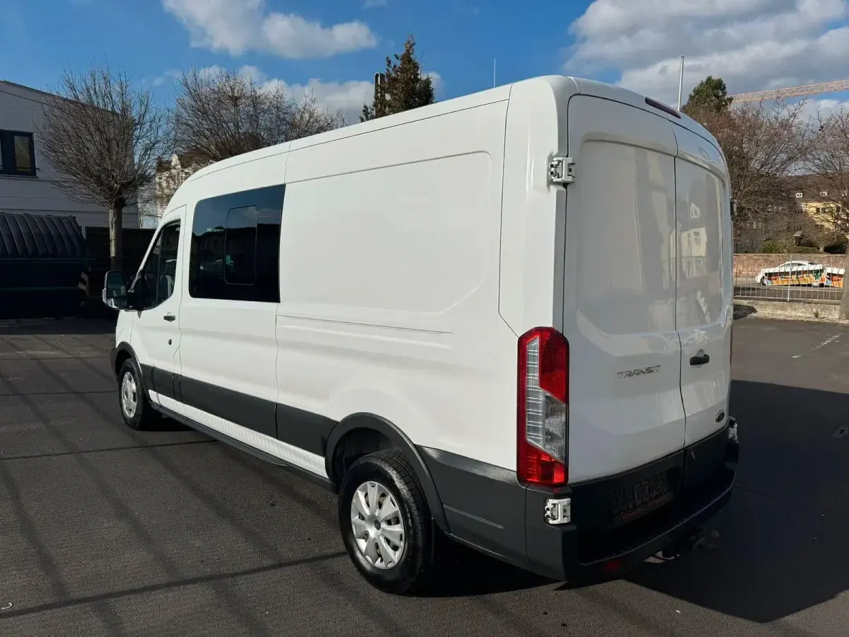 Käytetty Ford Transit 170 HP (125 kW) 2017 Valkoinen Tila-auto