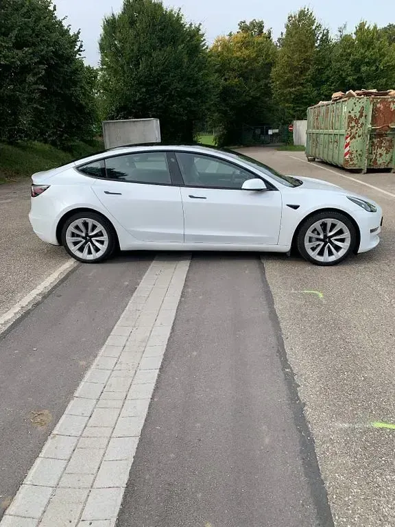 Gebraucht Tesla Model 3 359 kW (489 PS) 2021 Weiß Limousine
