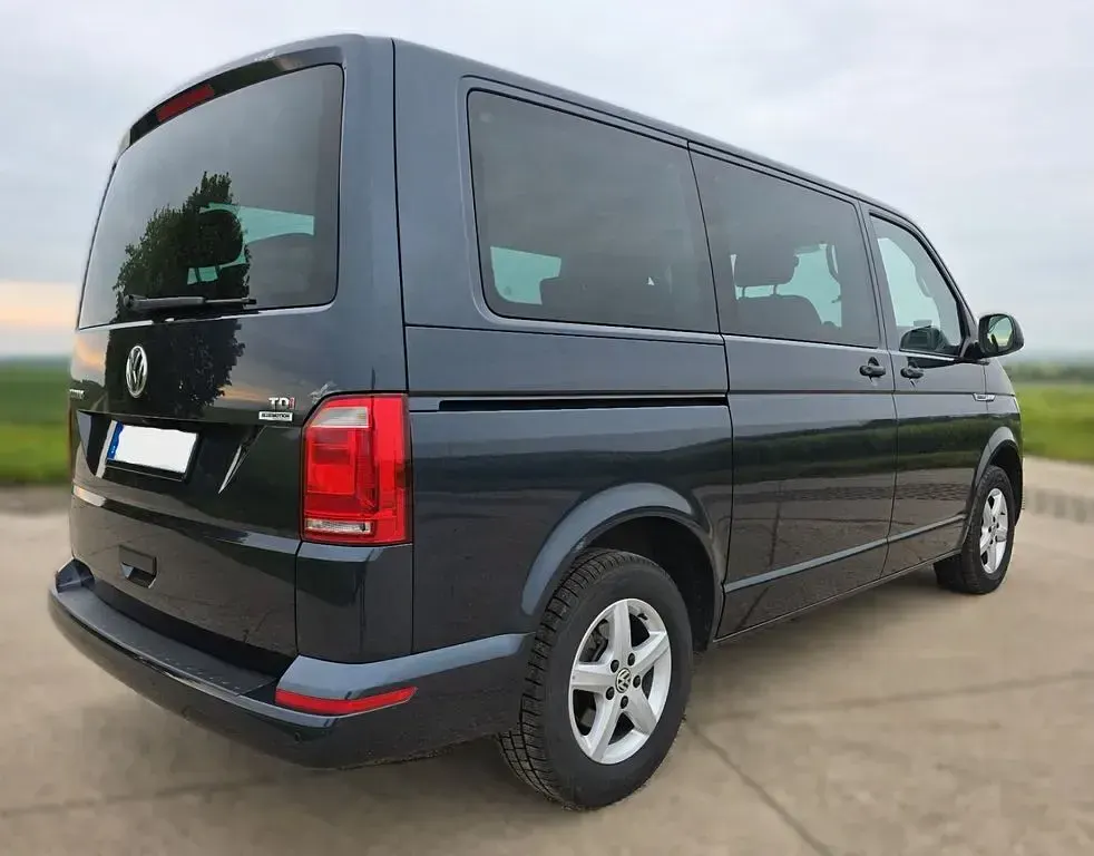 Gebraucht VW Multivan 150 PS (110 kW) 2016 Blau Van / Kleinbus