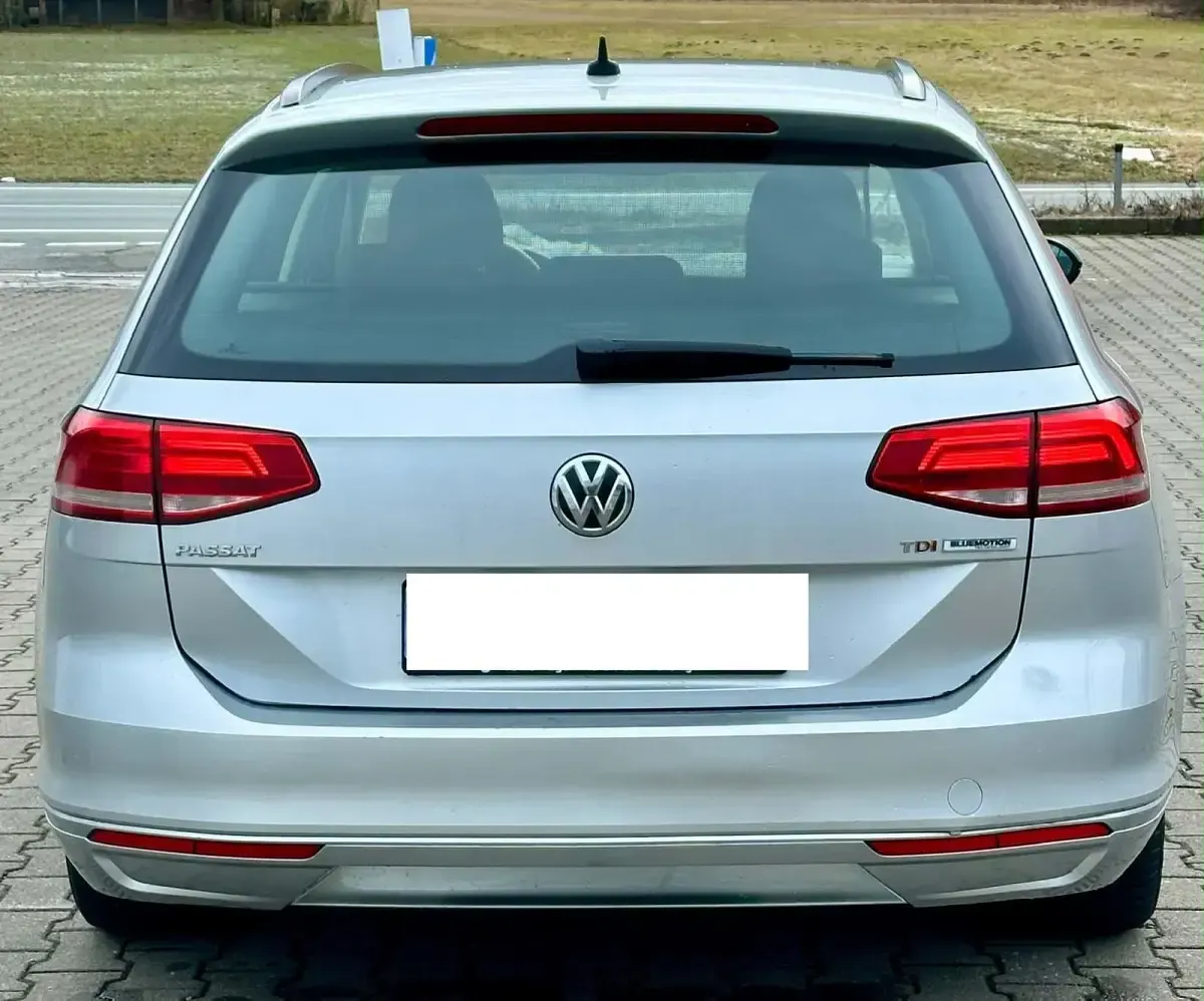 Gebraucht VW Passat 120 PS (88 kW) 2015 Grau Kombi