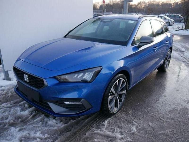 Neu Cupra Leon 150 PS (110 kW) 2025 Blau