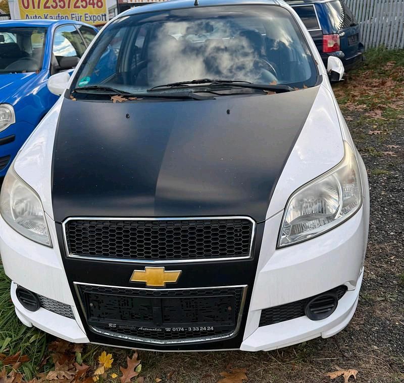 Gebraucht Chevrolet Aveo 84 PS (61 kW) 2009 Weiß Kleinwagen