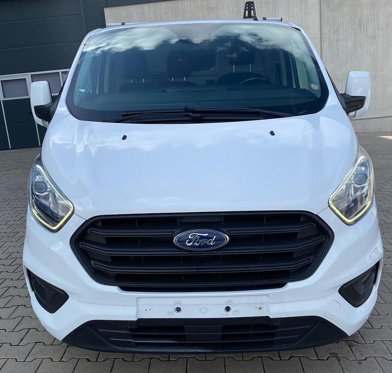 Gebraucht Ford Transit Custom Trend 131 PS (96 kW) 2018 Weiß Van / Kleinbus