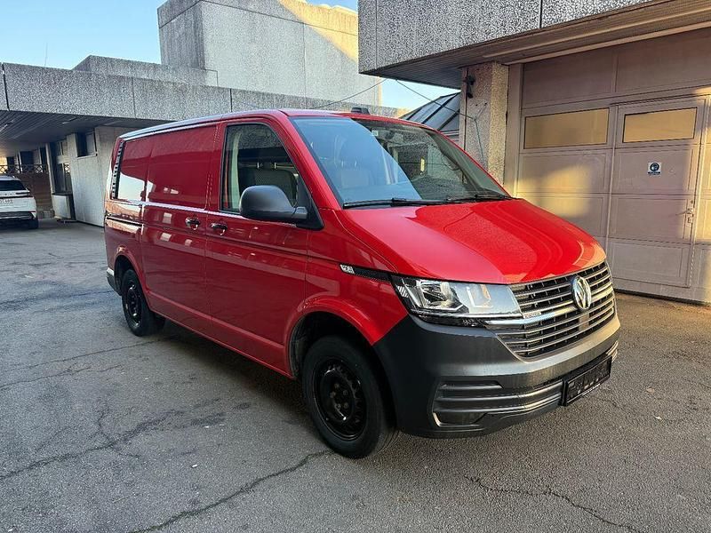Gebraucht VW Transporter 150 PS (110 kW) 2021 Rot Van
