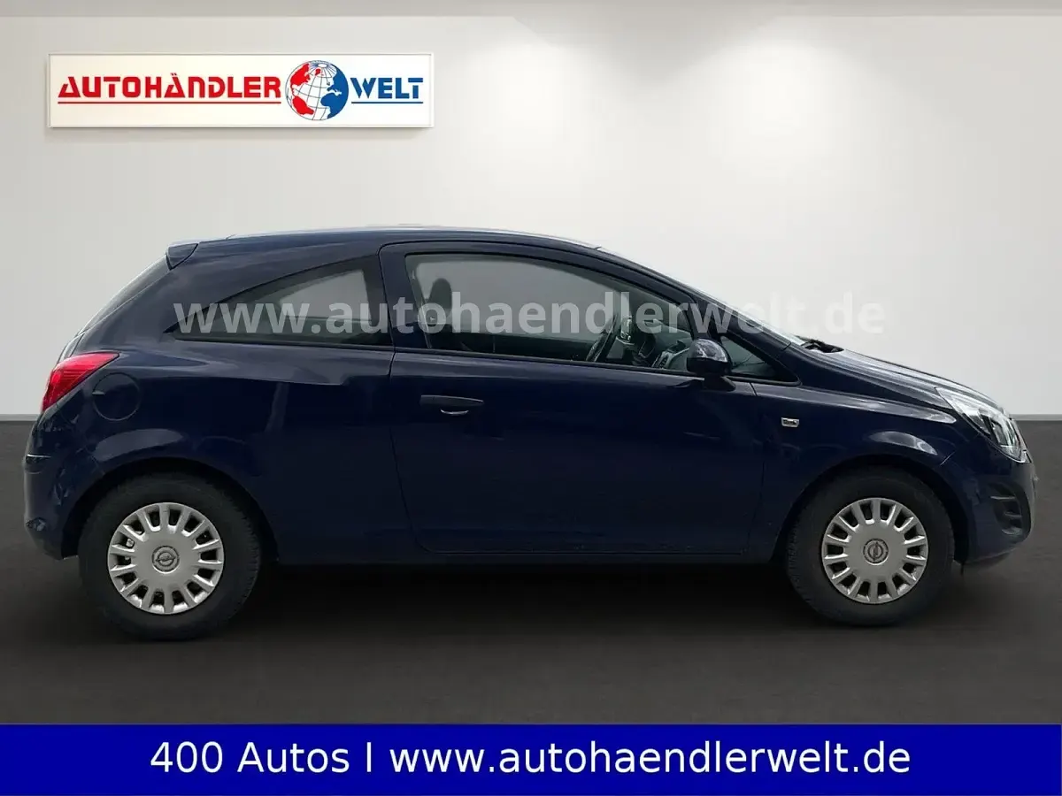 Gebraucht Opel Corsa Edition 69 PS (50 kW) 2014 Blau Kleinwagen