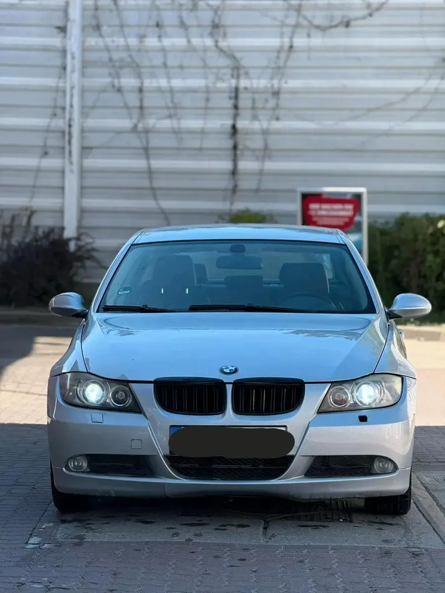 Używany BMW 325 218 KM (160 kW) 2005 Szary Sedan/Limuzyna