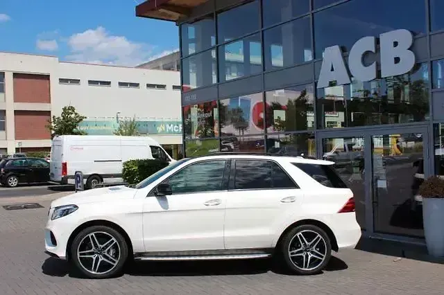 Gebraucht Mercedes GLE43 AMG AMG 367 PS (269 kW) 2018 Designo diamantweiß (metallic) SUV