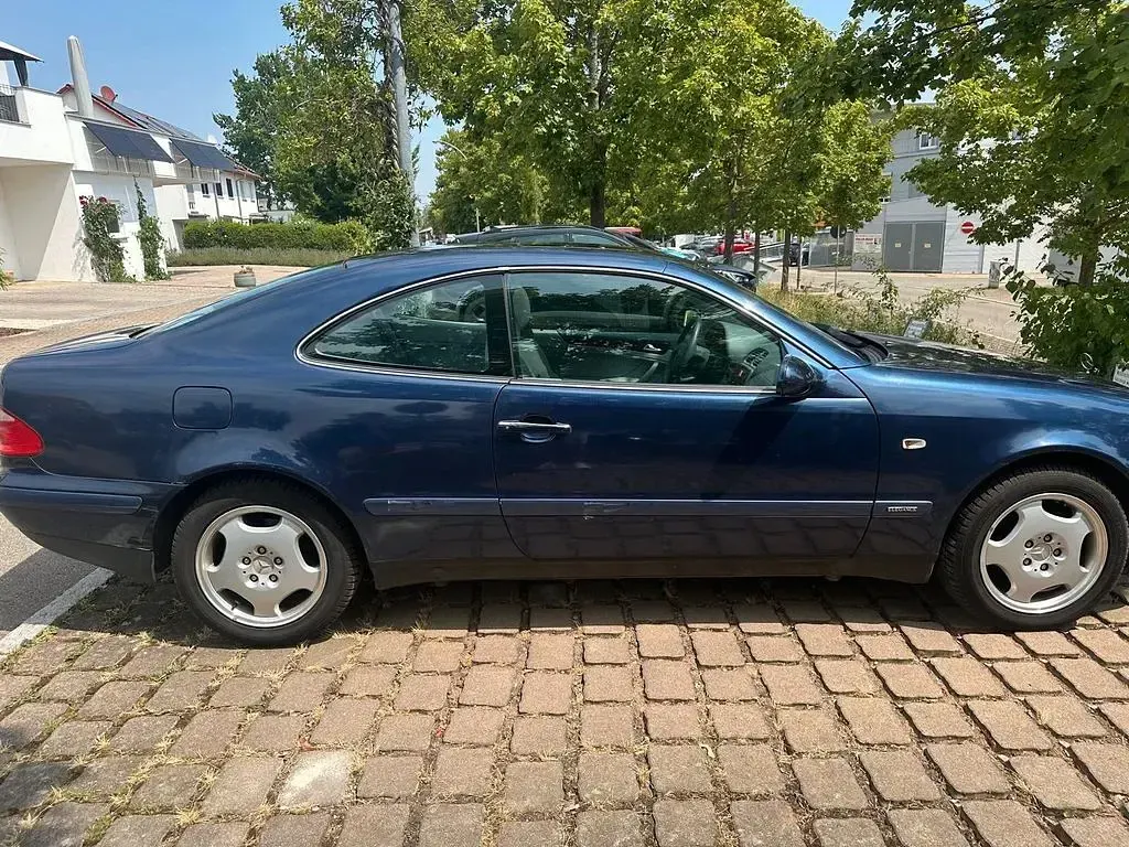 Gebraucht Mercedes CLK200 Elegance 136 PS (100 kW) 1998 Blau Coupé
