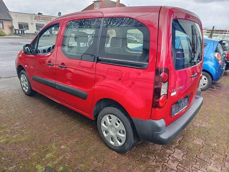 Gebraucht Peugeot Partner 35 kW (48 PS) 2014 Rot Van / Kleinbus