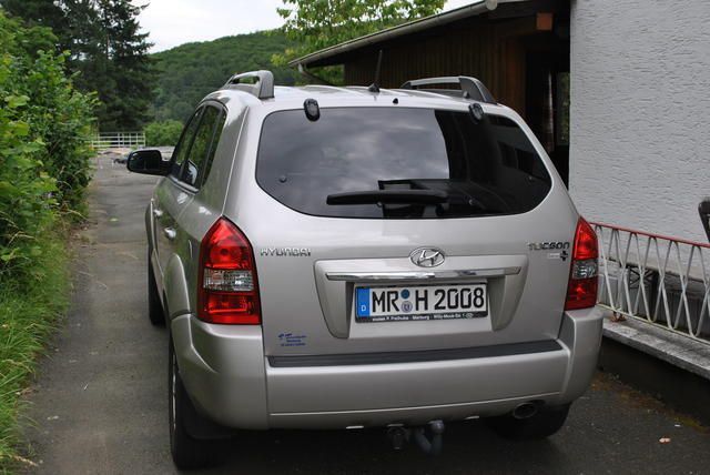 Gebraucht Hyundai Tucson 141 PS (103 kW) 2009 Silber metallic SUV