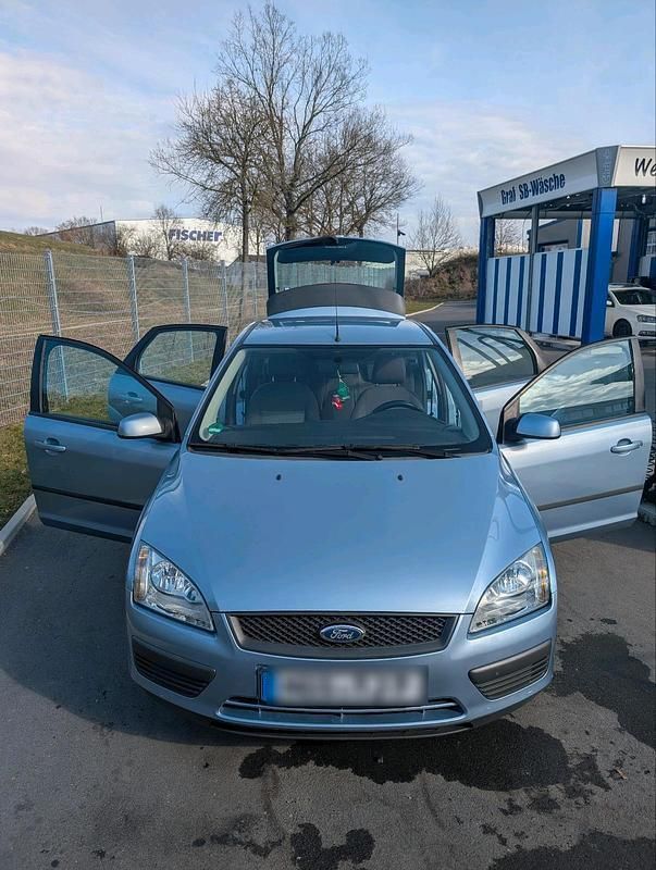 Blau Gebraucht 2007 Ford Focus Kleinwagen | 1.700 € (Guter Preis) - Bild 1/4