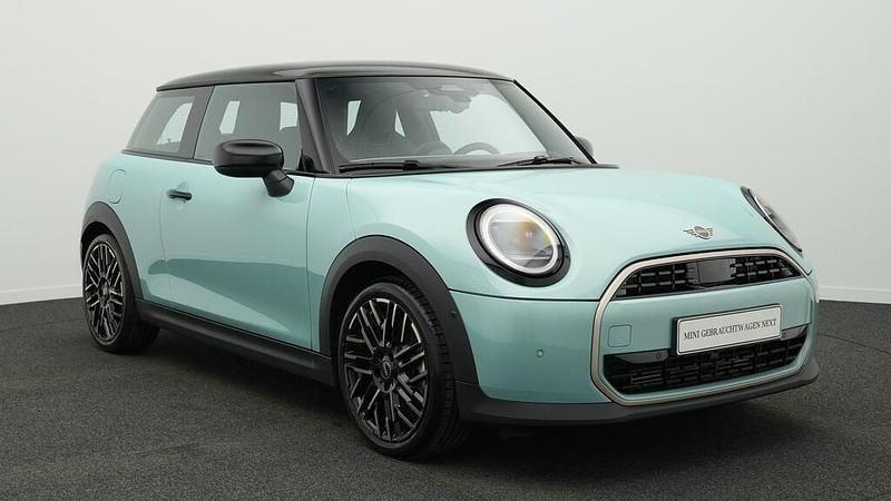 Gebraucht Mini Cooper 114 kW (156 PS) 2025 Ocean wave green Kleinwagen