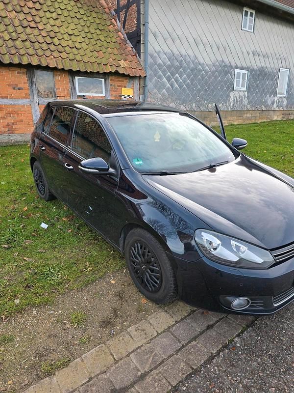 Gebraucht VW Golf VI Edition 122 PS (89 kW) 2011 Blau Kleinwagen