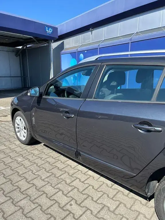 Gebraucht Renault Mégane 110 PS (80 kW) 2014 Grau Limousine