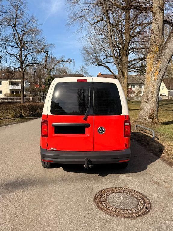 Usata VW Caddy 75 CV (55 kW) 2018 Rosso Monovolume