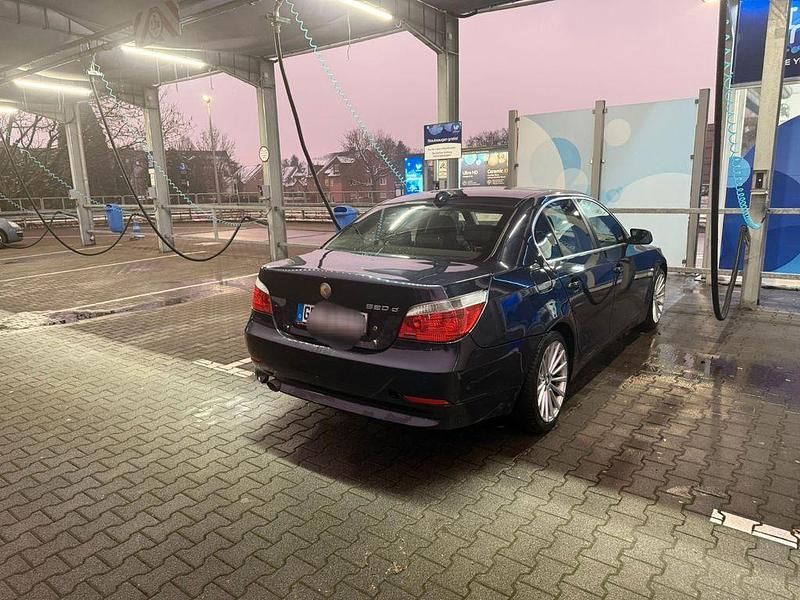 Gebraucht BMW 520 150 PS (110 kW) 2007 Blau Limousine
