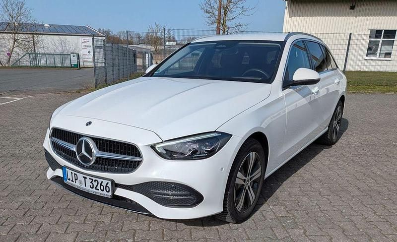 Gebraucht Mercedes C300e Avantgarde 204 PS (150 kW) 2023 Weiß Kombi