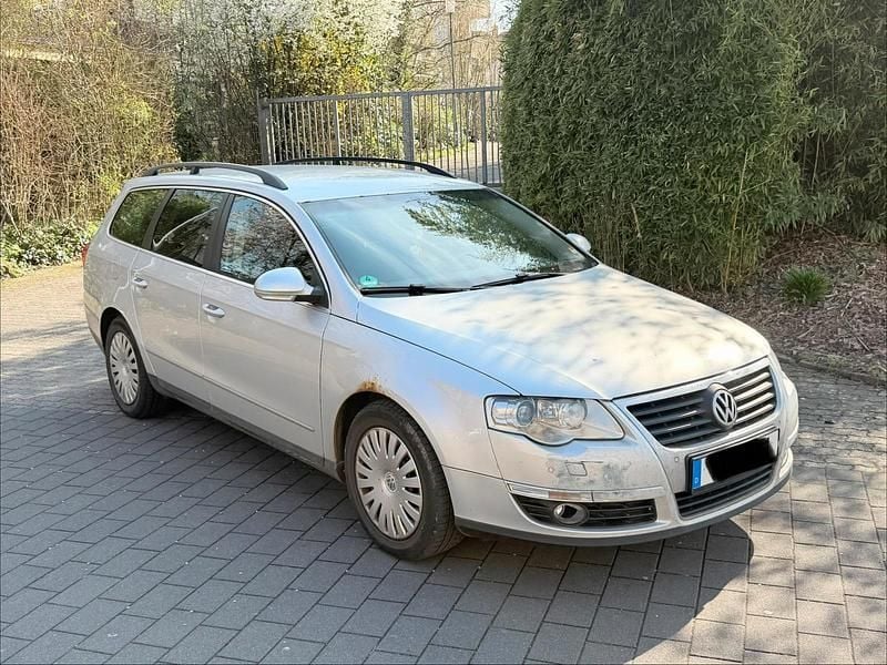 Gebraucht VW Passat 140 PS (102 kW) 2008 Silber Kombi