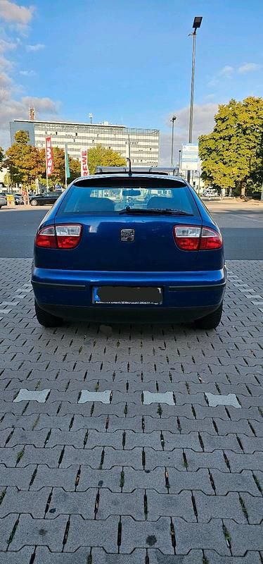 Gebraucht Seat Leon 105 PS (77 kW) 2000 Blau Kleinwagen