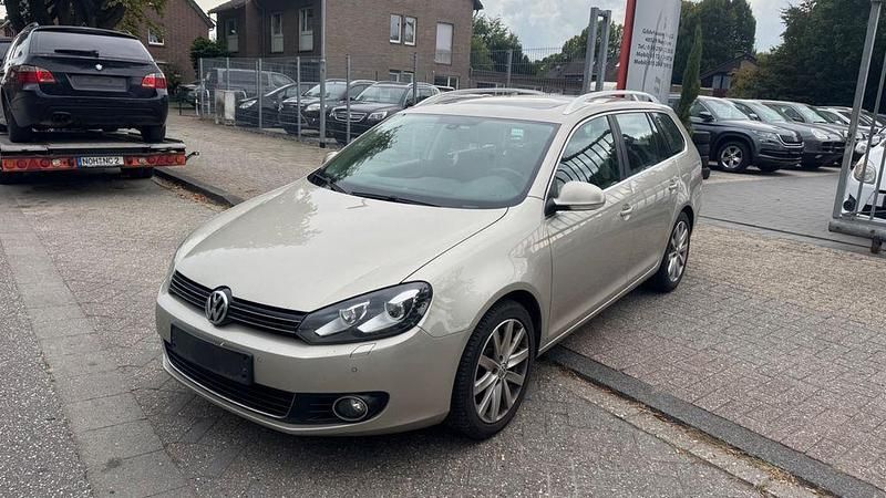 Silber Gebraucht 2013 VW Golf VI Highline Kombi | 6.450 € (Guter Preis) - Bild 1/4