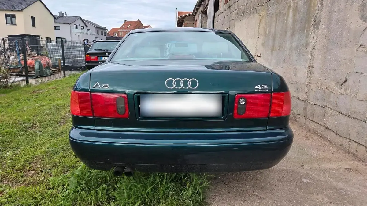 Gebraucht Audi A8 230 PS (169 kW) 1997 Grün Limousine