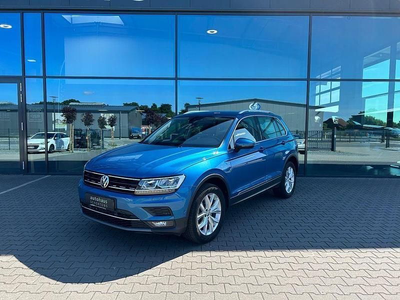 Blau Gebraucht 2019 VW Tiguan Highline SUV | 31.990 € (Etwas zu teuer) - Bild 1/2