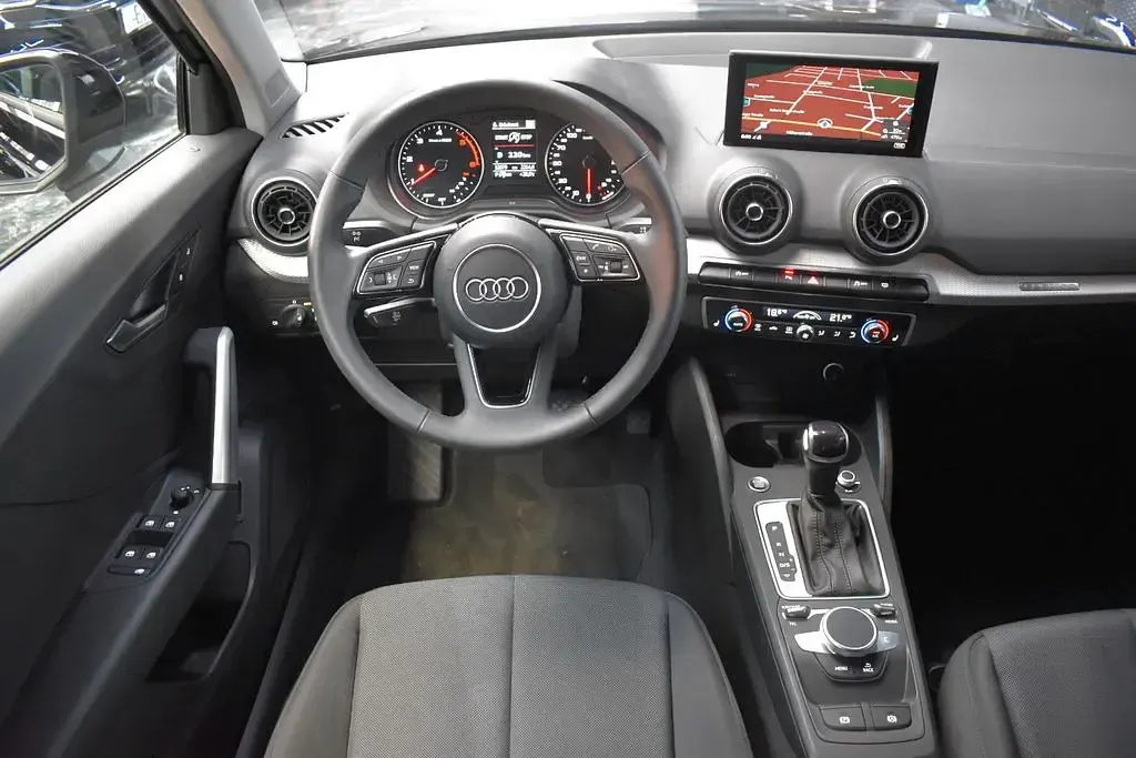 Używany Audi Q2 150 KM (110 kW) 2024 Czarny SUV