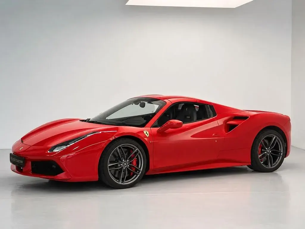 Gebraucht Ferrari 488 669 PS (492 kW) 2017 Rosso corsa ds322 Cabrio